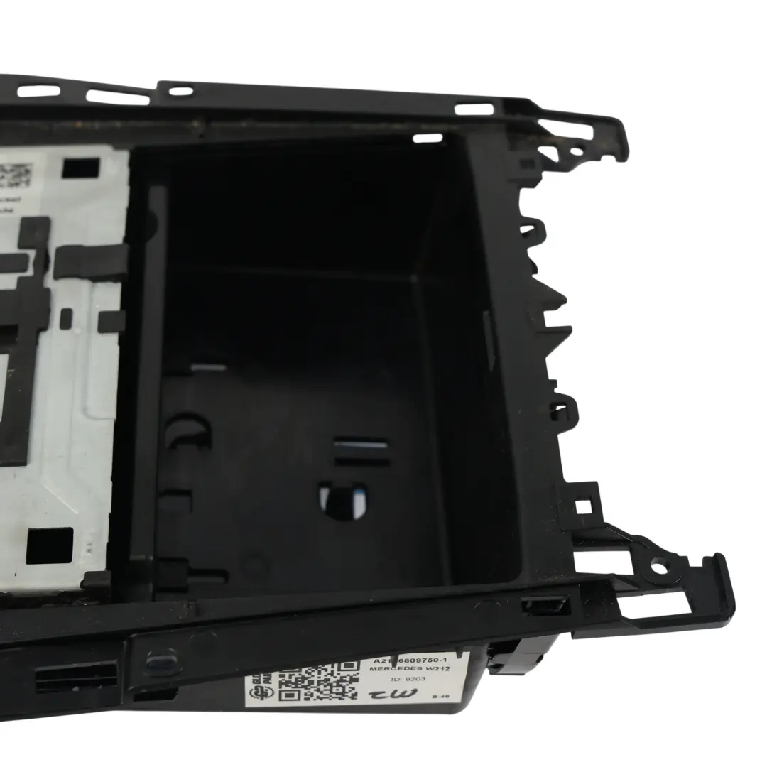 E220 Embellecedor Tapa Cenicero La Consola Central para Mercedes W212 con número de pieza A2126809750 Mercedes W212 E220 Embellecedor Tapa Cenicero La Consola Central - SKU A2126809750-1 - Número de pieza A2126809750
