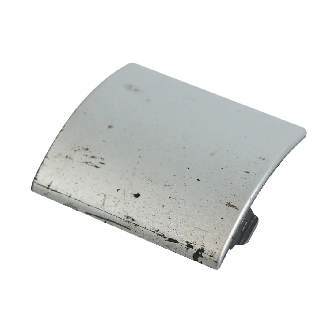 Cric Point Levage Cache Avant Gauche Argent Iridium 775 pour Mercedes W212 à propos du numéro de pièce A2126981530 Mercedes W212 Cric Point Levage Cache Avant Gauche Argent Iridium 775 - SKU A2126981530-IRS - Numéro de pièce A2126981530