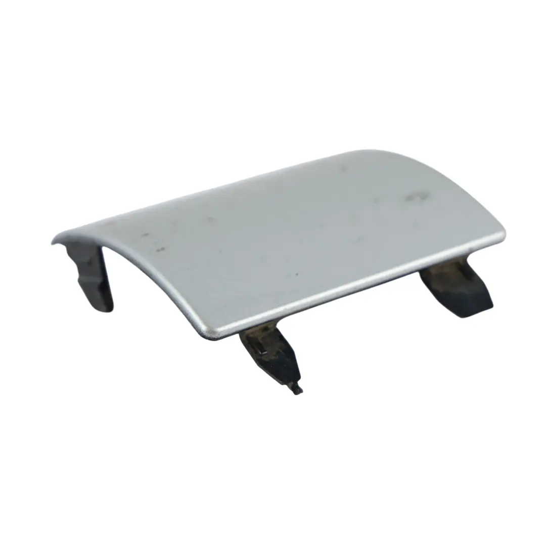 Cric Point Levage Cache Avant Gauche Argent Iridium 775 pour Mercedes W212 à propos du numéro de pièce A2126981530 Mercedes W212 Cric Point Levage Cache Avant Gauche Argent Iridium 775 - SKU A2126981530-IRS - Numéro de pièce A2126981530