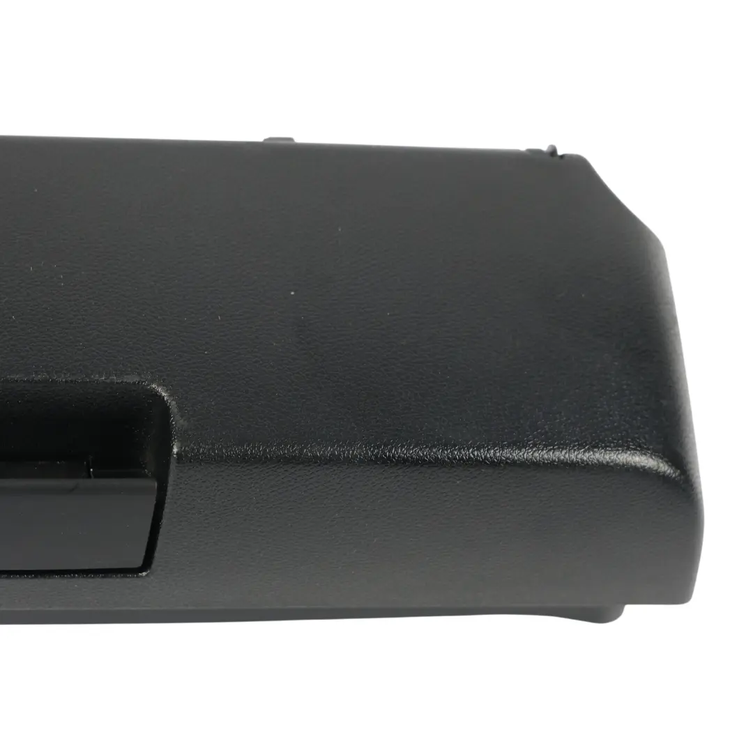 Schowek Fotela Prawy Przód Czarny do Mercedes W212 o numerze A2128100404 Mercedes W212 Schowek Fotela Prawy Przód Czarny - SKU A2128100404 - Numer Części A2128100404