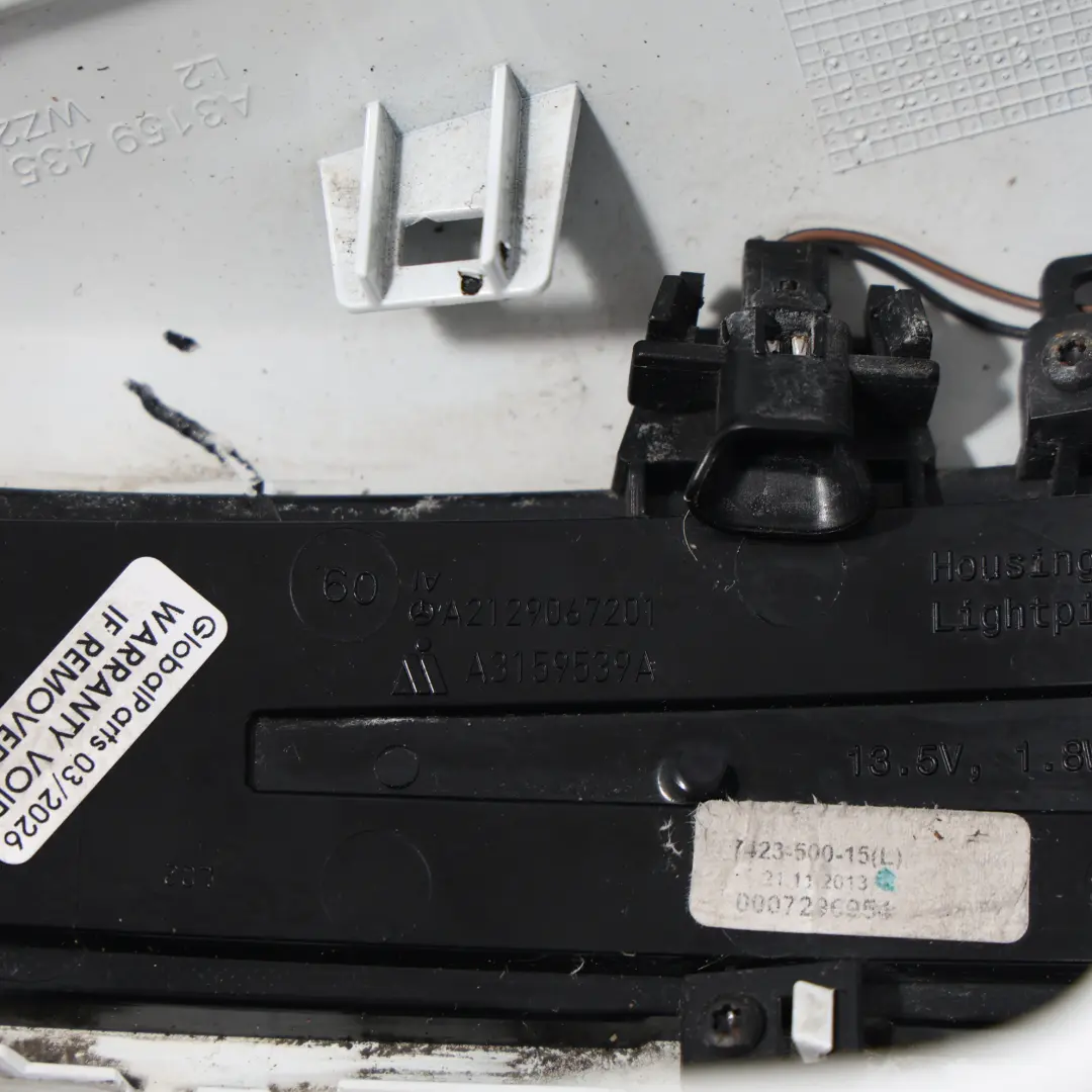 Calotta Specchietto Retrovisore Sinistro Bianco Polare - 149 per Mercedes W204 con numero di parte A2128106700 Mercedes W204 Calotta Specchietto Retrovisore Sinistro Bianco Polare - 149 - SKU A2128106700-POL - Numero di parte A2128106700