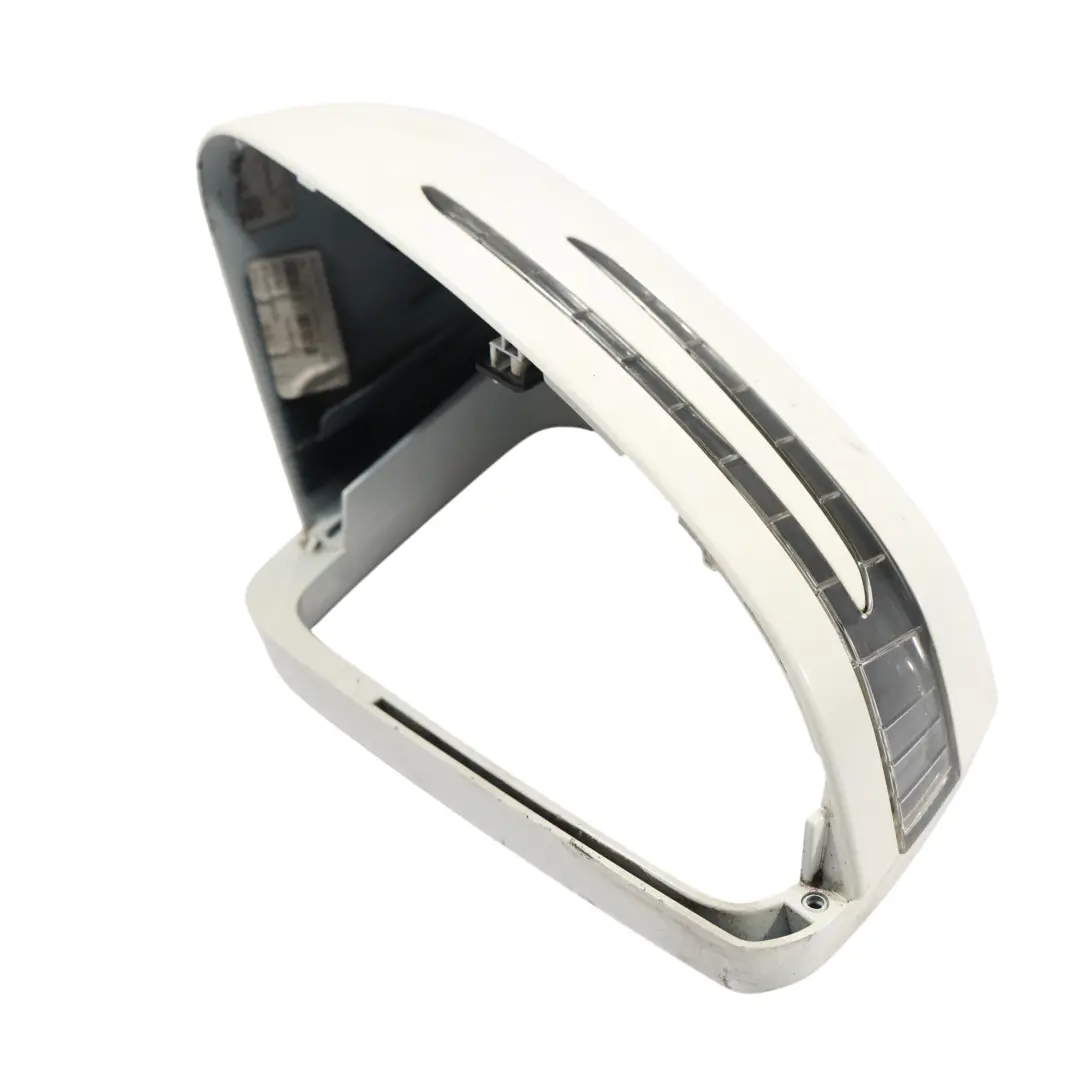 Calotta Specchietto Retrovisore Sinistro Bianco Polare - 149 per Mercedes W204 con numero di parte A2128106700 Mercedes W204 Calotta Specchietto Retrovisore Sinistro Bianco Polare - 149 - SKU A2128106700-POL - Numero di parte A2128106700