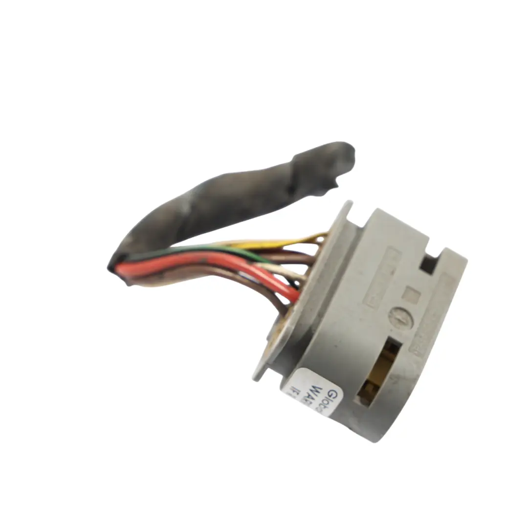 Connettore Per Cablaggio Faro Destro per Mercedes W212 con numero di parte A2128209059 Mercedes W212 Connettore Per Cablaggio Faro Destro - SKU A2128209059-1 - Numero di parte A2128209059