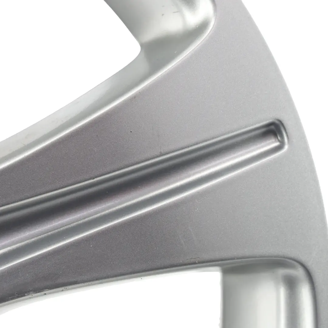 Cerchio in lega a 5 razze 17" 7,5J ET:40 per Mercedes W213 con numero di parte A2134011200 Mercedes W213 Cerchio in lega a 5 razze 17" 7,5J ET:40 - SKU A2134011200-1 - Numero di parte A2134011200