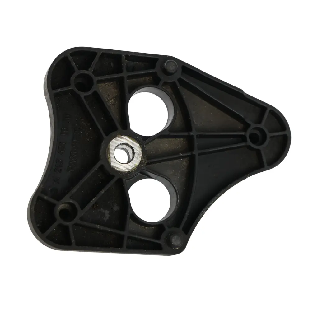 Uchwyt Mocowanie Wspornik Pompy ABS do Mercedes C205 o numerze A2134311040 Mercedes C205 Uchwyt Mocowanie Wspornik Pompy ABS - SKU A2134311040 - Numer Części A2134311040