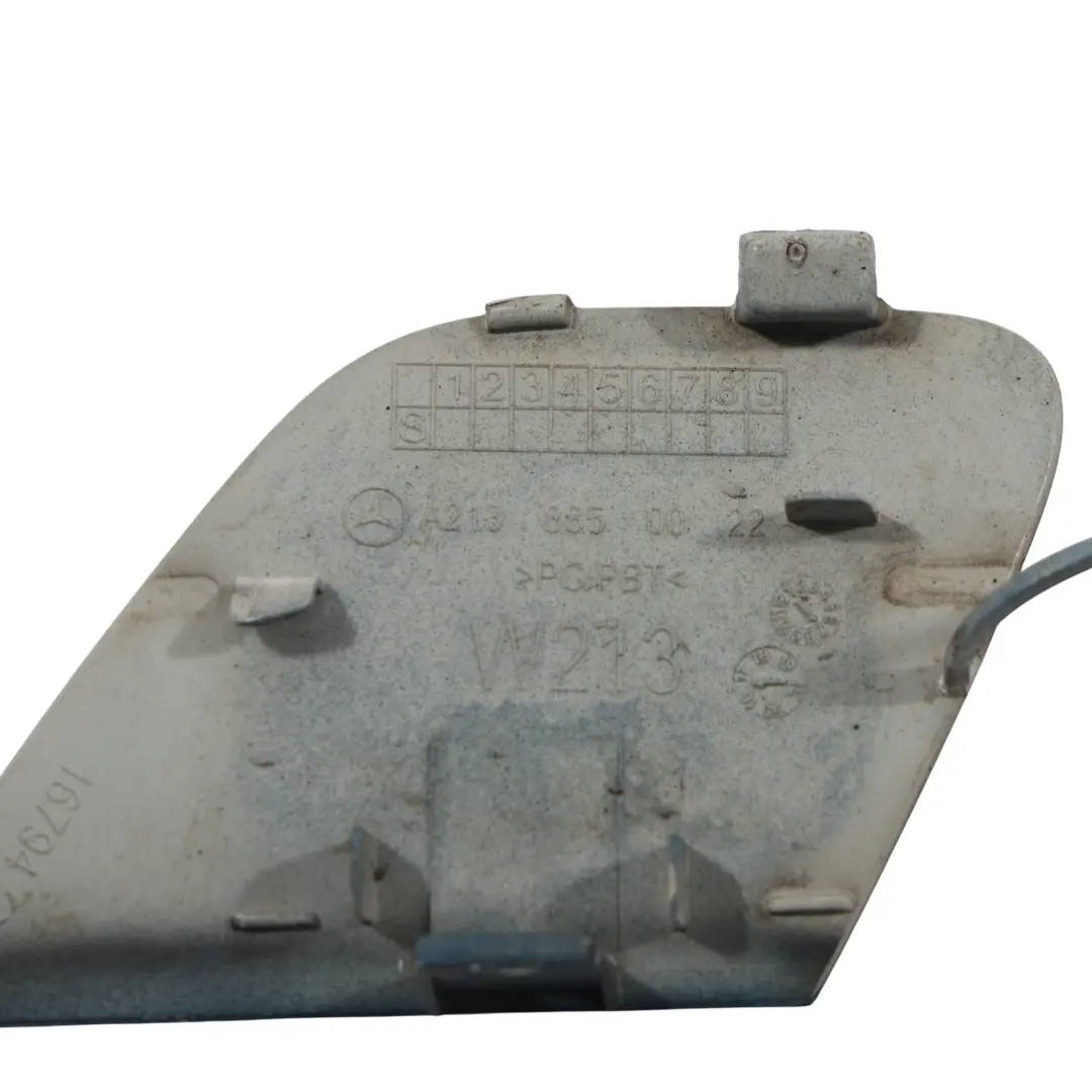 Parachoques Trasero Remolque Ojo Tapa Azul - 890 para Mercedes W213 con número de pieza A2138850022 Mercedes W213 Parachoques Trasero Remolque Ojo Tapa Azul - 890 - SKU A2138850022-CVB - Número de pieza A2138850022