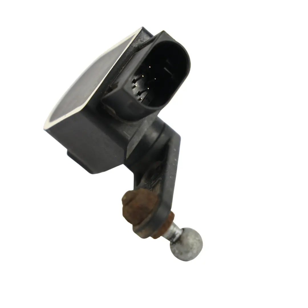 Czujnik Poziomowania Świateł A0009053704 do Mercedes W213 C238 C253 o numerze A2139051902 Mercedes W213 C238 C253 Czujnik Poziomowania Świateł A0009053704 - SKU A2139051902-1 - Numer Części A2139051902