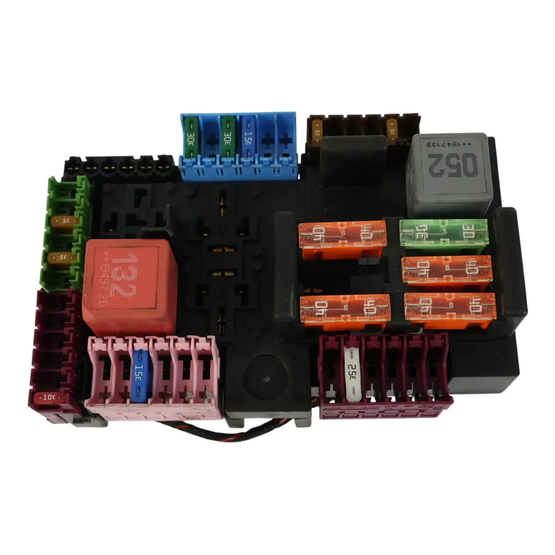 Mercedes W205 W213 Boîte À Fusibles Arrière Module Électrique SAM - SKU A2139068701-2 - Numéro de pièce A2139068701