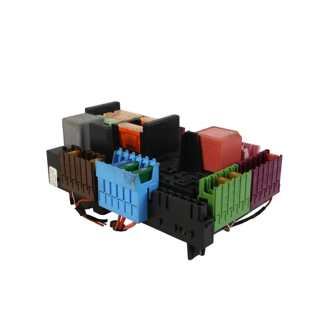 Boîte À Fusibles Arrière Module Électrique SAM pour Mercedes W205 W213 à propos du numéro de pièce A2139068701 Mercedes W205 W213 Boîte À Fusibles Arrière Module Électrique SAM - SKU A2139068701-2 - Numéro de pièce A2139068701