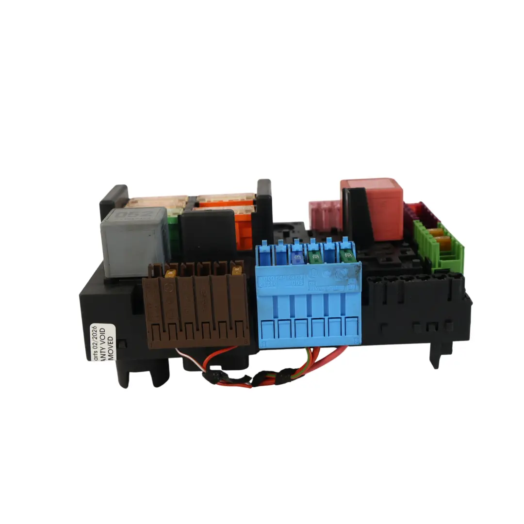 Scatola Dei Fusibili Modulo Elettrico SAM per Mercedes W205 W213 con numero di parte A2139068701 Mercedes W205 W213 Scatola Dei Fusibili Modulo Elettrico SAM - SKU A2139068701-2 - Numero di parte A2139068701