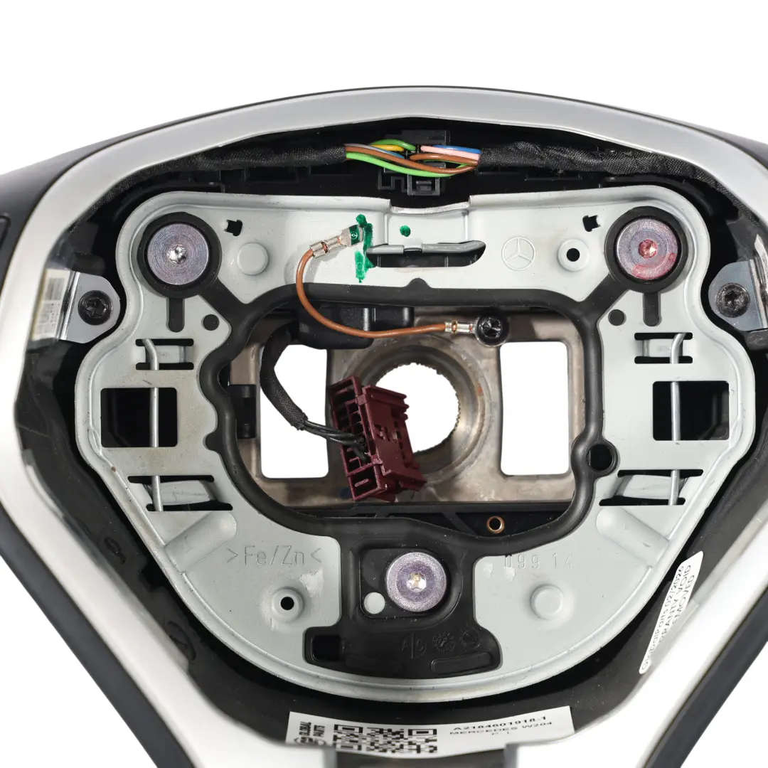 Volante Mercedes W176 W204 W246 NUOVO Pelle nera con filetti bianchi - SKU A2184601918-1 - Numero di parte A2184601918