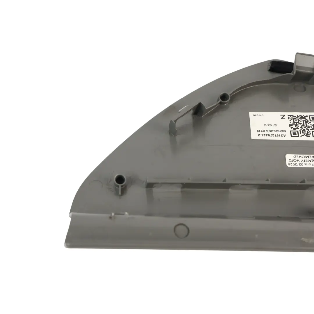 W219 Panneau Carte Porte Avant Droite Trim Cover Grey pour Mercedes CLS à propos du numéro de pièce A2197270228 Mercedes CLS W219 Panneau Carte Porte Avant Droite Trim Cover Grey - SKU A2197270228-2 - Numéro de pièce A2197270228