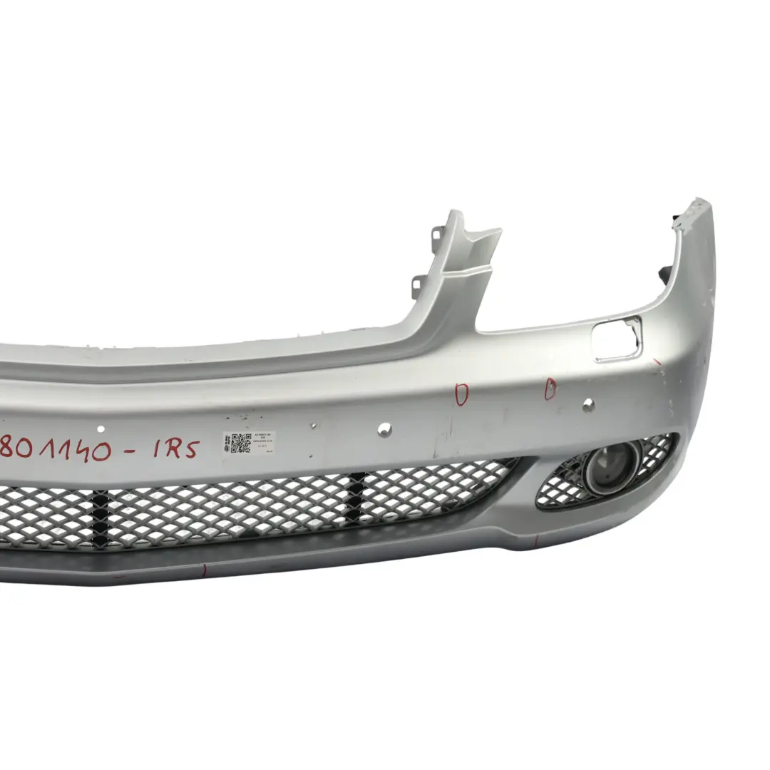 W219 Zderzak Przedni AMG Iridium Silver Srebrny Metalik - 775 do Mercedes o numerze A2198801140 Mercedes W219 Zderzak Przedni AMG Iridium Silver Srebrny Metalik - 775 - SKU A2198801140-IRS - Numer Części A2198801140