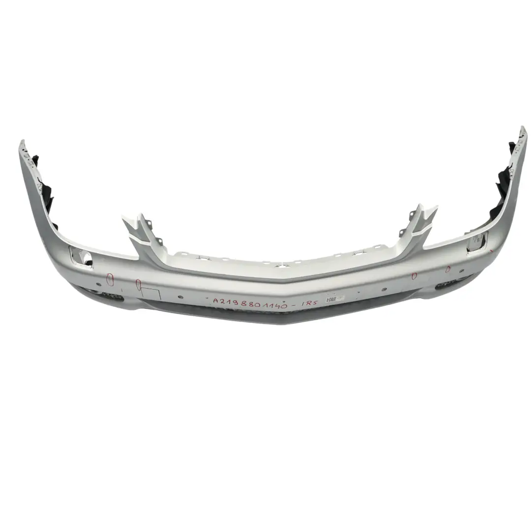 W219 Zderzak Przedni AMG Iridium Silver Srebrny Metalik - 775 do Mercedes o numerze A2198801140 Mercedes W219 Zderzak Przedni AMG Iridium Silver Srebrny Metalik - 775 - SKU A2198801140-IRS - Numer Części A2198801140