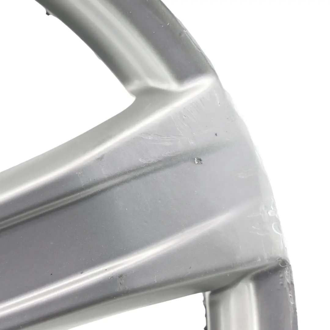 Jante En Alliage Argentée 18" 8.5J ET:43 pour Mercedes C216 W221 à propos du numéro de pièce A2214015102 Mercedes C216 W221 Jante En Alliage Argentée 18" 8.5J ET:43 - SKU A2214015102-2 - Numéro de pièce A2214015102