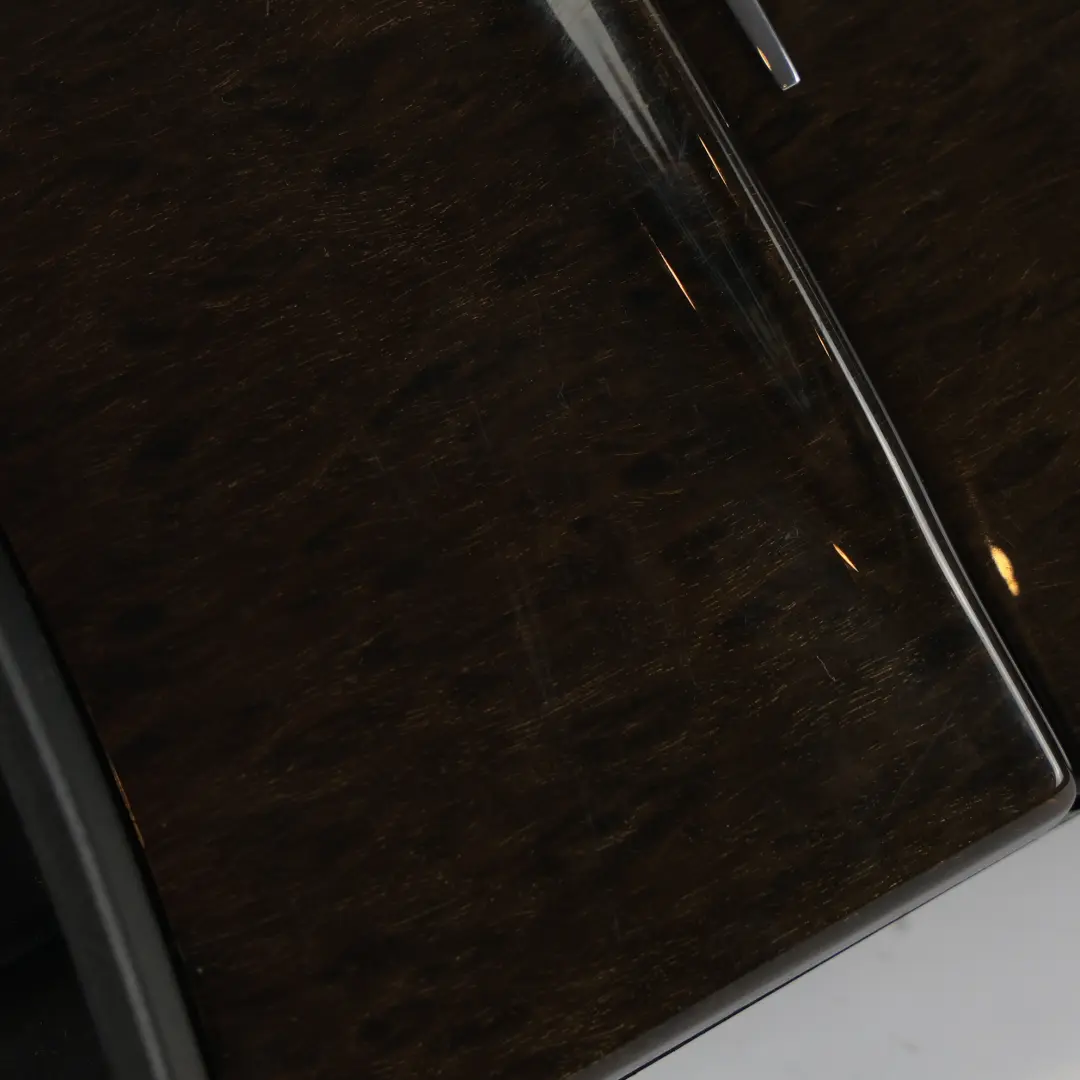 Almacenamiento Cenicero Consola Central 12V Encendedor para Mercedes W221 con número de pieza A2216800210 Mercedes W221 Almacenamiento Cenicero Consola Central 12V Encendedor - SKU A2216800210 - Número de pieza A2216800210