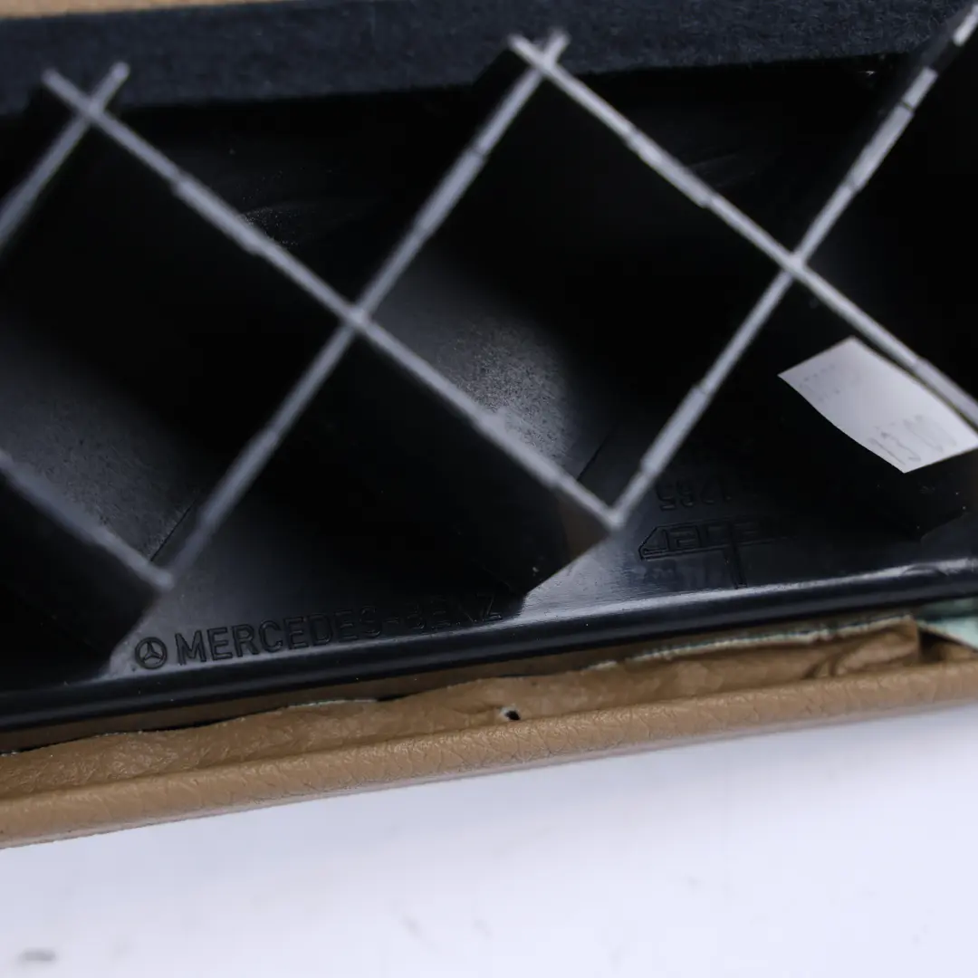 Mercedes W221 Apoyabrazos Trasero Cuarto Puerta Tarjeta Izquierda Panel Cuero - SKU A2217302194-1 - Número de pieza A2217302194