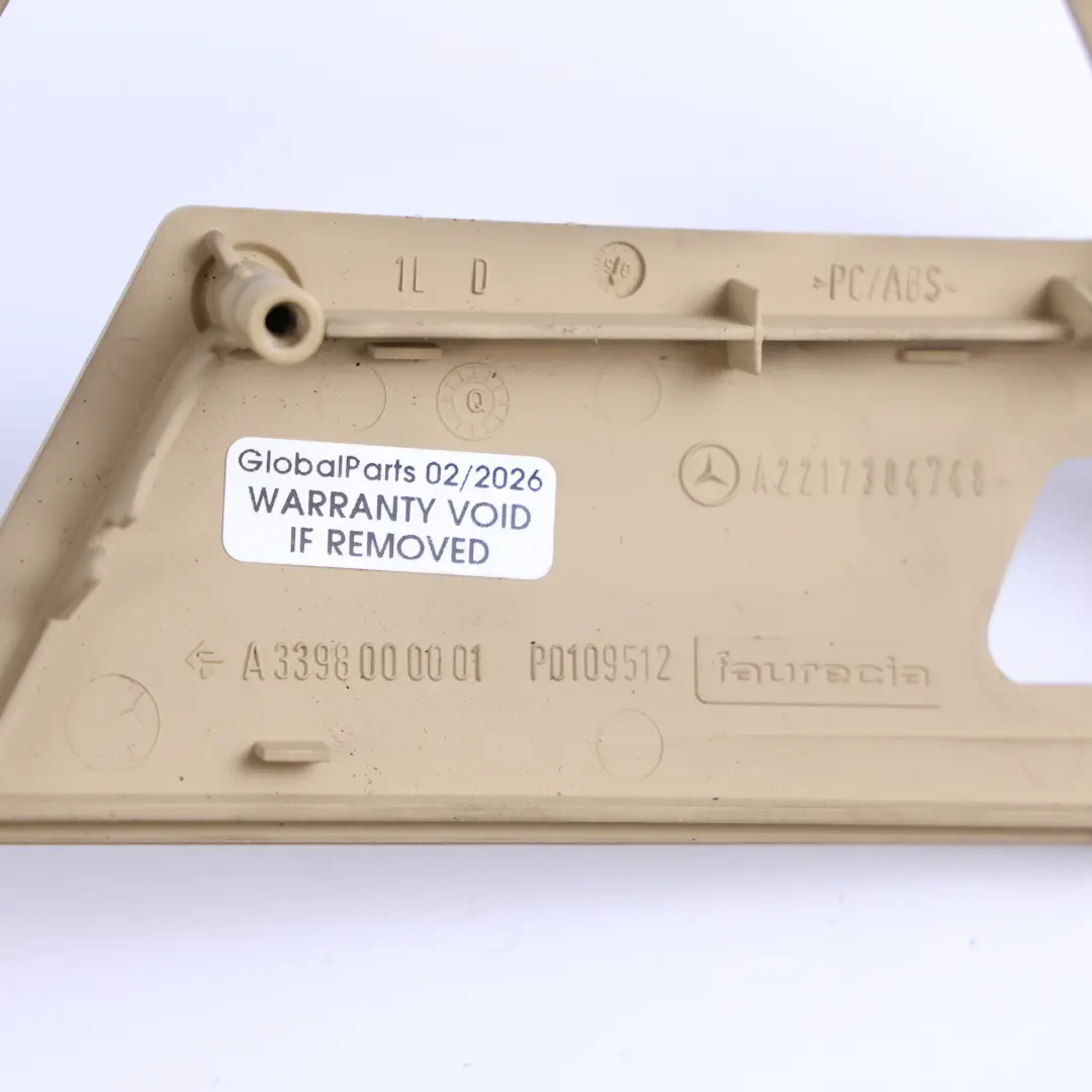 Tapa Manija Tarjeta Puerta Moldura Trasera Izquierda para Mercedes W221 con número de pieza A2217304748 Mercedes W221 Tapa Manija Tarjeta Puerta Moldura Trasera Izquierda - SKU A2217304748-1 - Número de pieza A2217304748