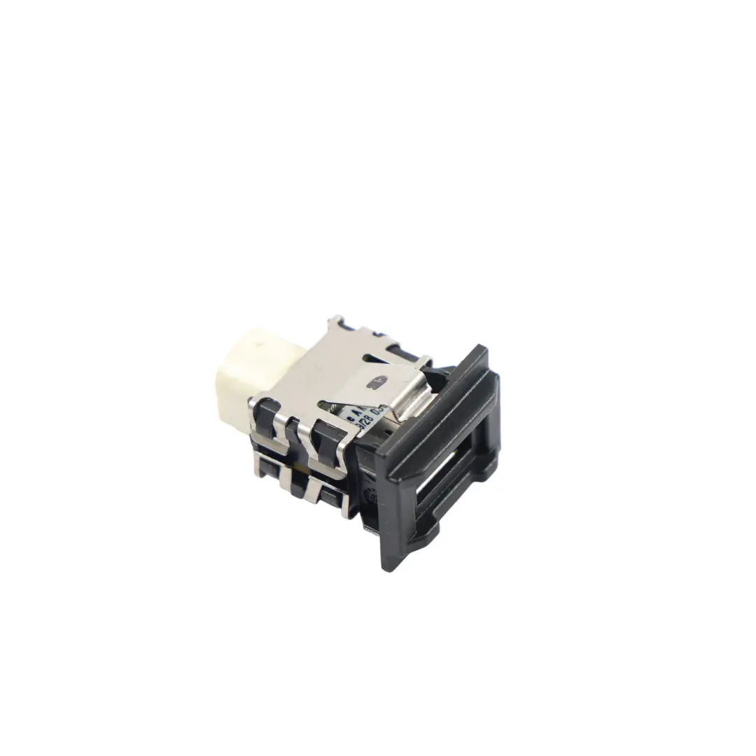 Mercedes C197 C216 W221 Puerto USB Conector Reproductor De Música - SKU A2218200087 - Número de pieza A2218200087
