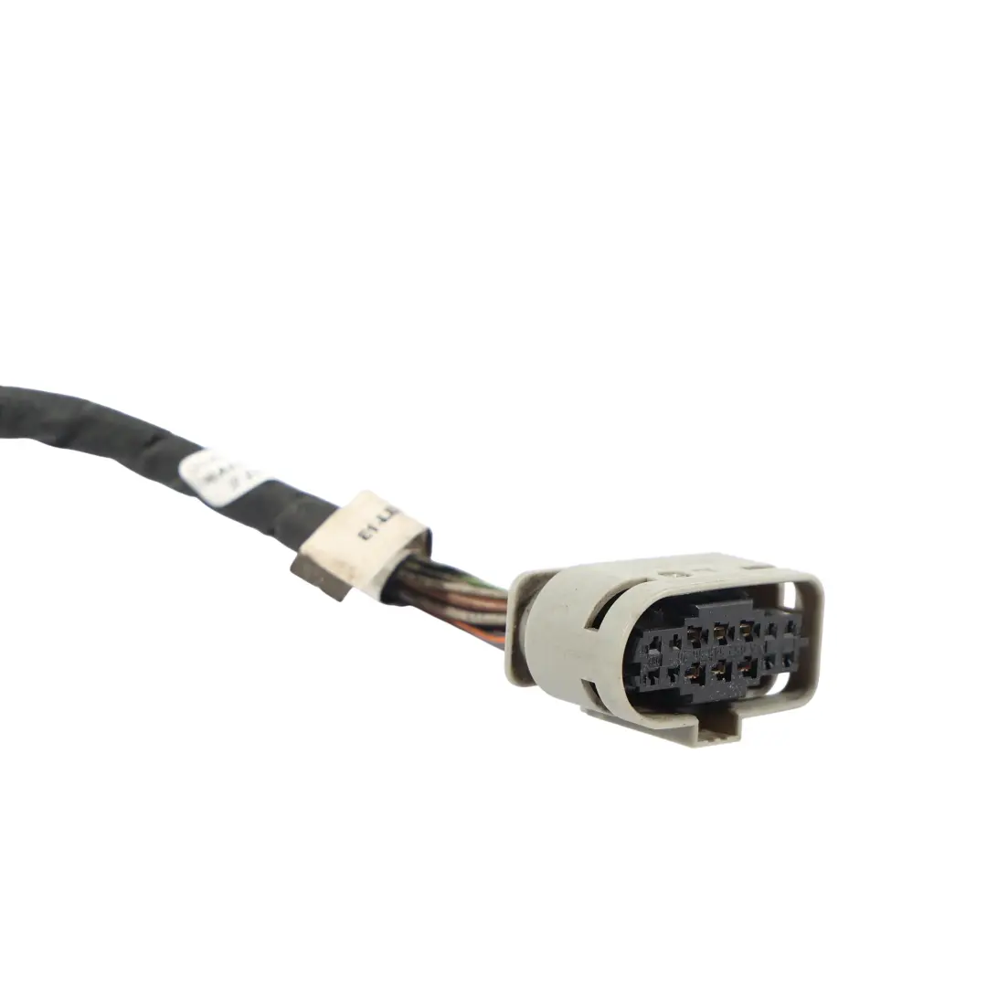 Bi-Xenon Headlight Front Right O/S Cable Wire Socket to Mercedes W221 with Part number A2218201259 Mercedes W221 Bi-Xenon Headlight Front Right O/S Cable Wire Socket - SKU A2218201259-2 - Part number A2218201259