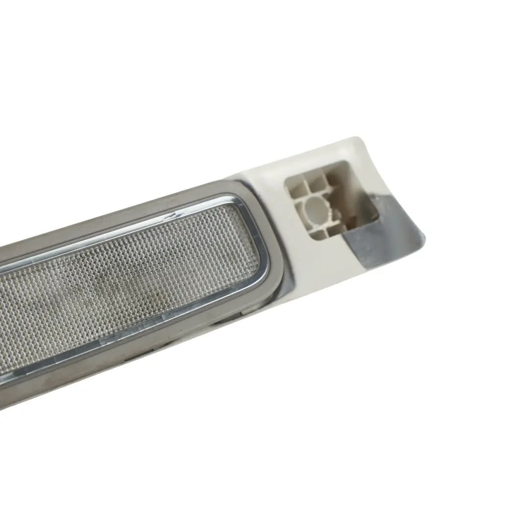 Lampa Wewnętrzna Podsufitki Dachowa Tylna Prawa do Mercedes W221 o numerze A2218201601 Mercedes W221 Lampa Wewnętrzna Podsufitki Dachowa Tylna Prawa - SKU A2218201601-2 - Numer Części A2218201601
