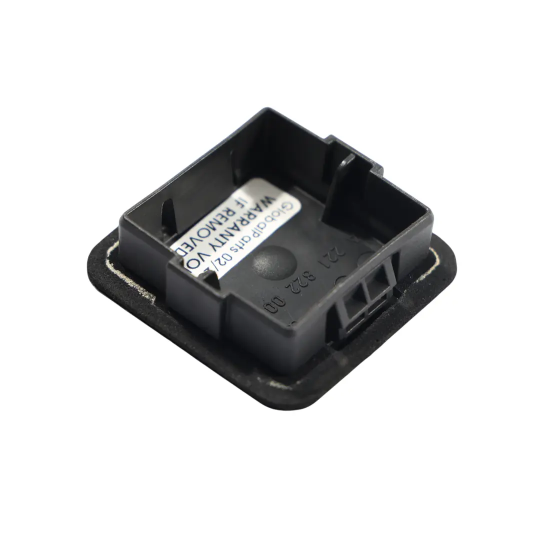 Cache De Caméra De Recul pour Mercedes C216 W221 à propos du numéro de pièce A2218220035 Mercedes C216 W221 Cache De Caméra De Recul - SKU A2218220035 - Numéro de pièce A2218220035
