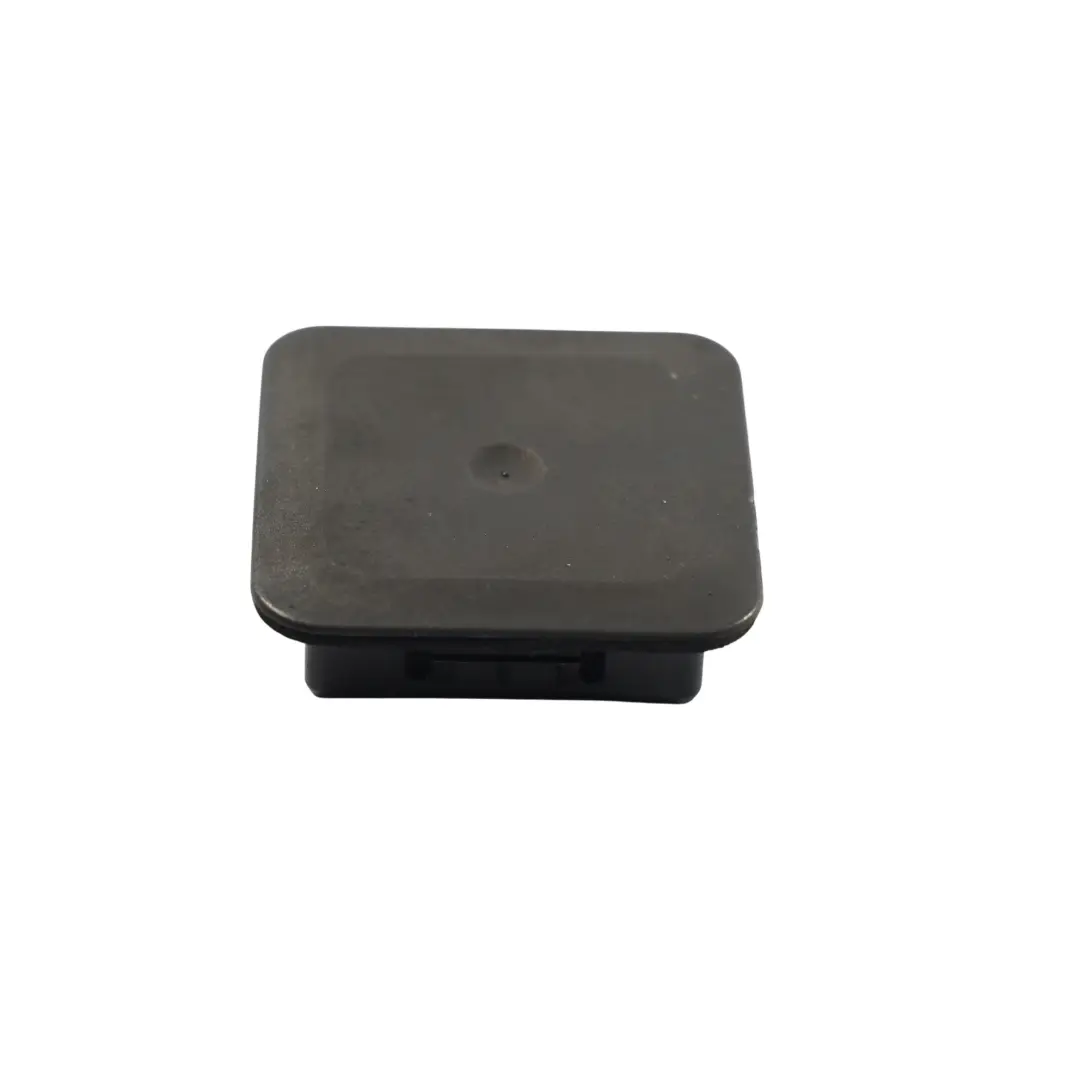 Cache De Caméra De Recul pour Mercedes C216 W221 à propos du numéro de pièce A2218220035 Mercedes C216 W221 Cache De Caméra De Recul - SKU A2218220035 - Numéro de pièce A2218220035