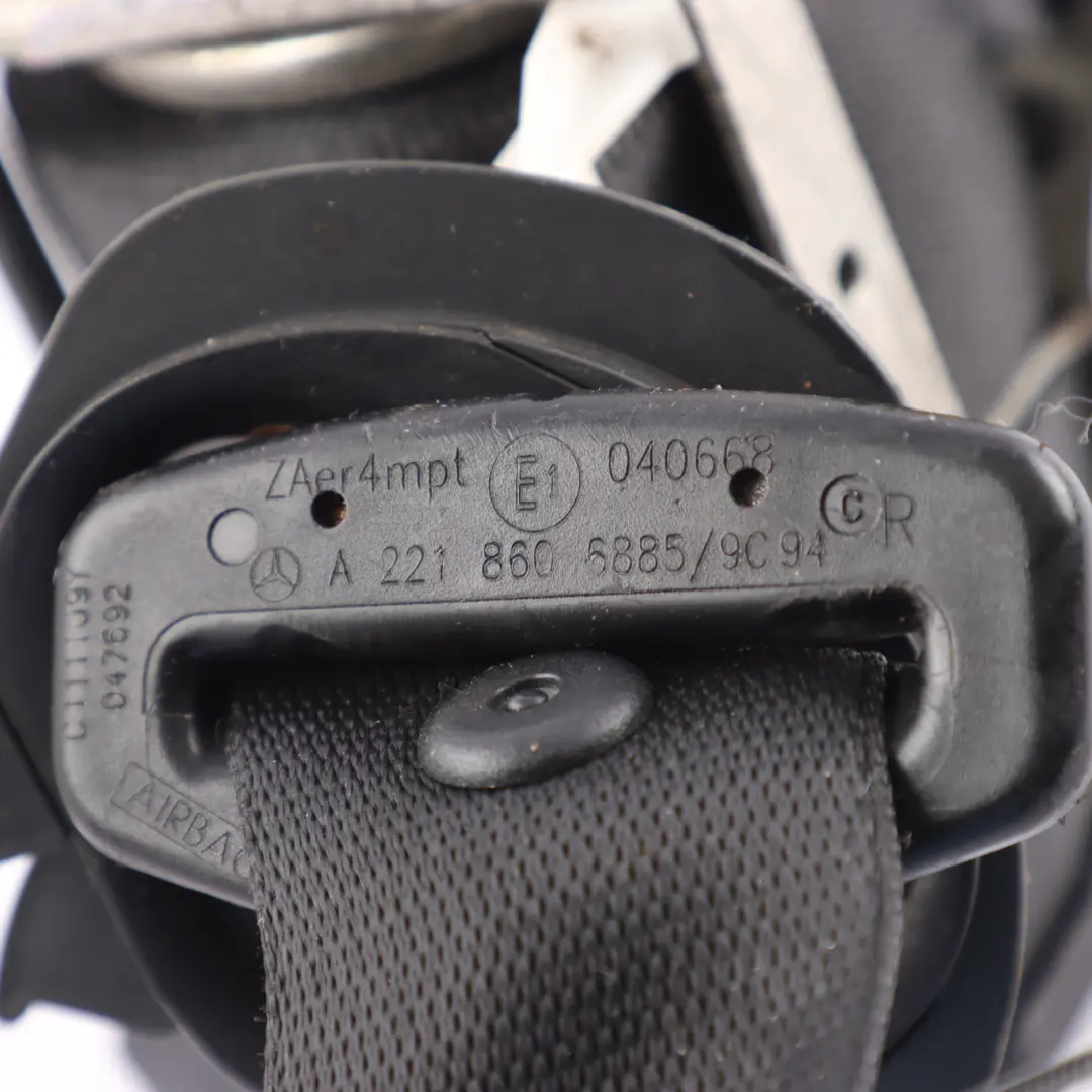Front Seat Belt Seatbelt Right O/S Black to Mercedes W221 with Part number A2218606885 Mercedes W221 Front Seat Belt Seatbelt Right O/S Black - SKU A2218606885 - Part number A2218606885