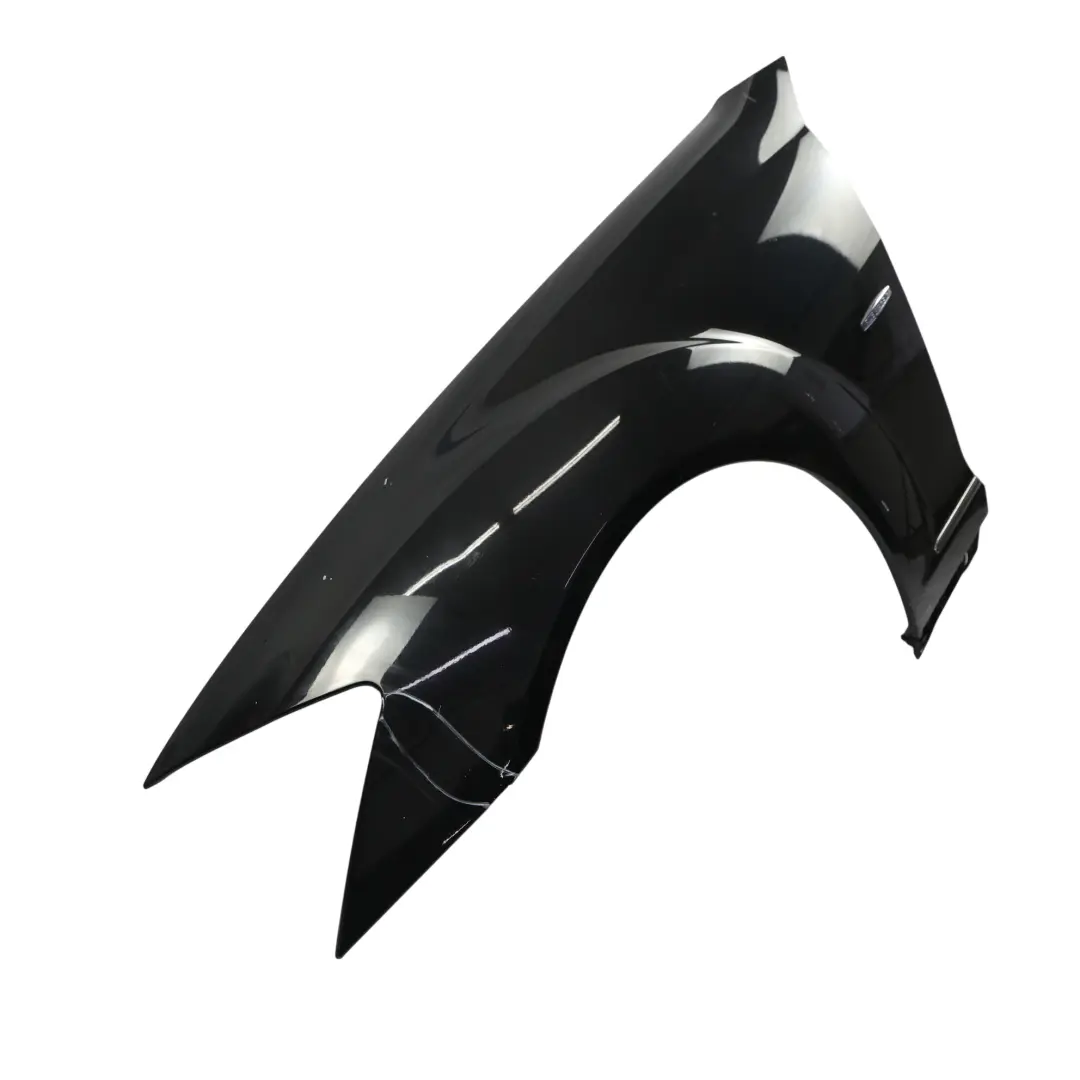 Guardabarros Lateral Delantero Izquierdo Obsidian Black - 197 para Mercedes W221 con número de pieza A2218800118 Mercedes W221 Guardabarros Lateral Delantero Izquierdo Obsidian Black - 197 - SKU A2218800118-OB - Número de pieza A2218800118