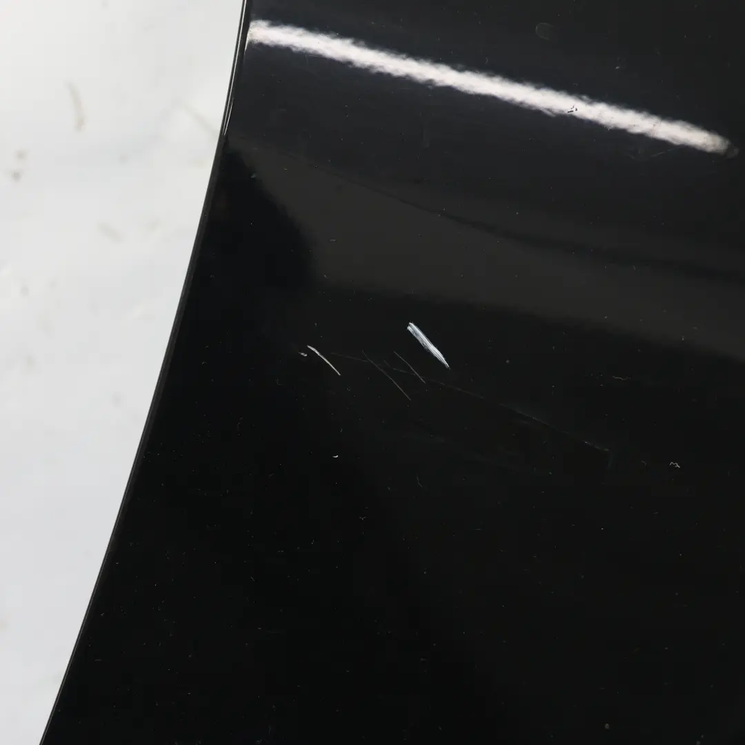 Seitenverkleidung Vorne Rechts Flügel Obsidian Schwarz - 197 für Mercedes W221 mit Teilenummer A2218800218 Mercedes W221 Seitenverkleidung Vorne Rechts Flügel Obsidian Schwarz - 197 - SKU A2218800218-OB1 - Teilenummer A2218800218