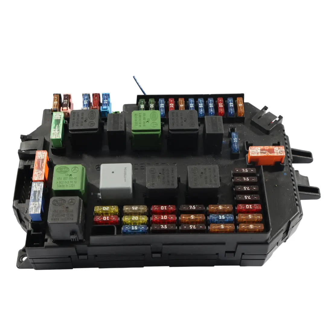 Caja Fusibles Módulo Relé Lado Conductor para Mercedes W221 con número de pieza A2219005801 Mercedes W221 Caja Fusibles Módulo Relé Lado Conductor - SKU A2219005801 - Número de pieza A2219005801