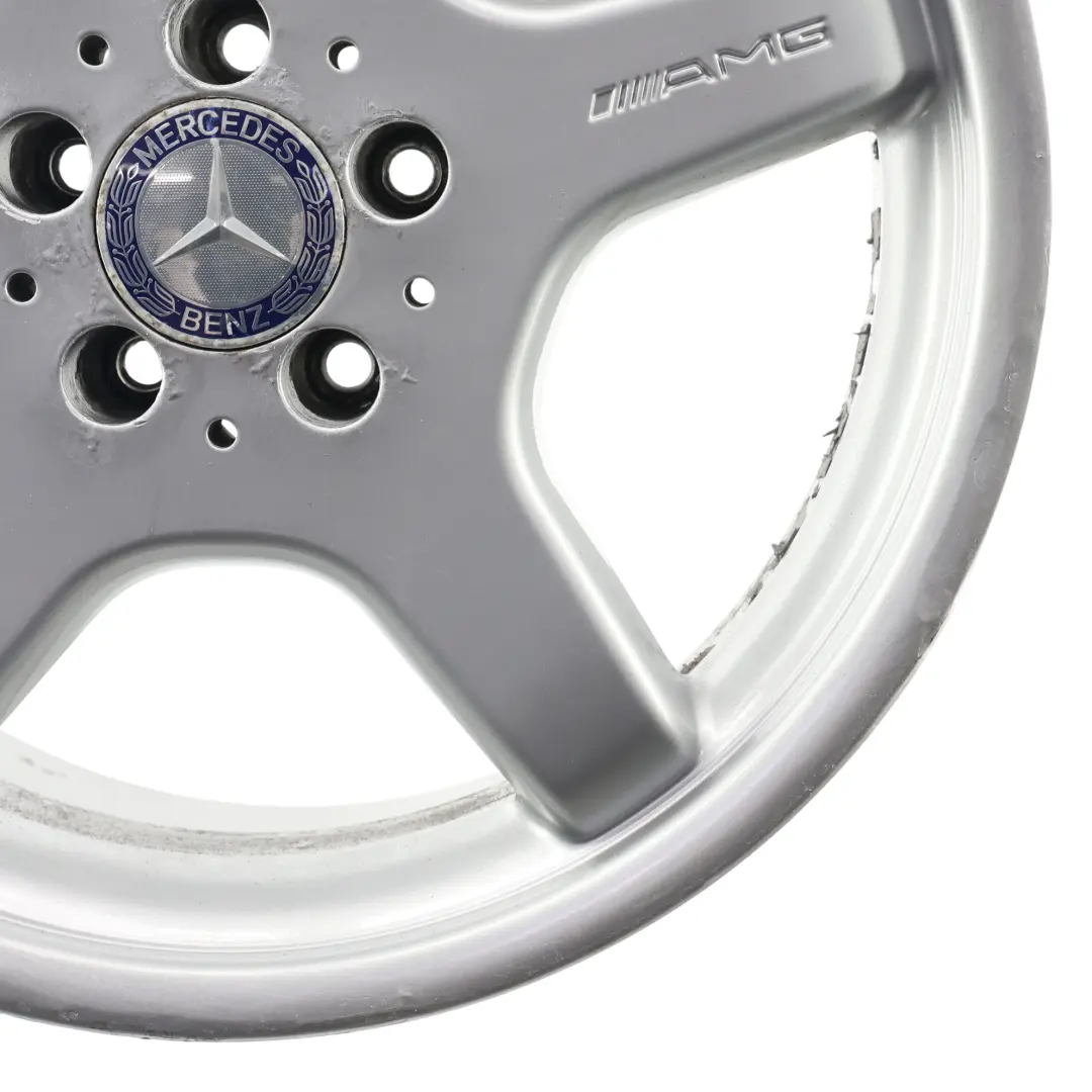 Vorderrad Felge 18" 8.5J ET:30 Sternspeiche für Mercedes SL R230 AMG mit Teilenummer A2304012002 Mercedes SL R230 AMG Vorderrad Felge 18" 8.5J ET:30 Sternspeiche - SKU A2304012002-1 - Teilenummer A2304012002