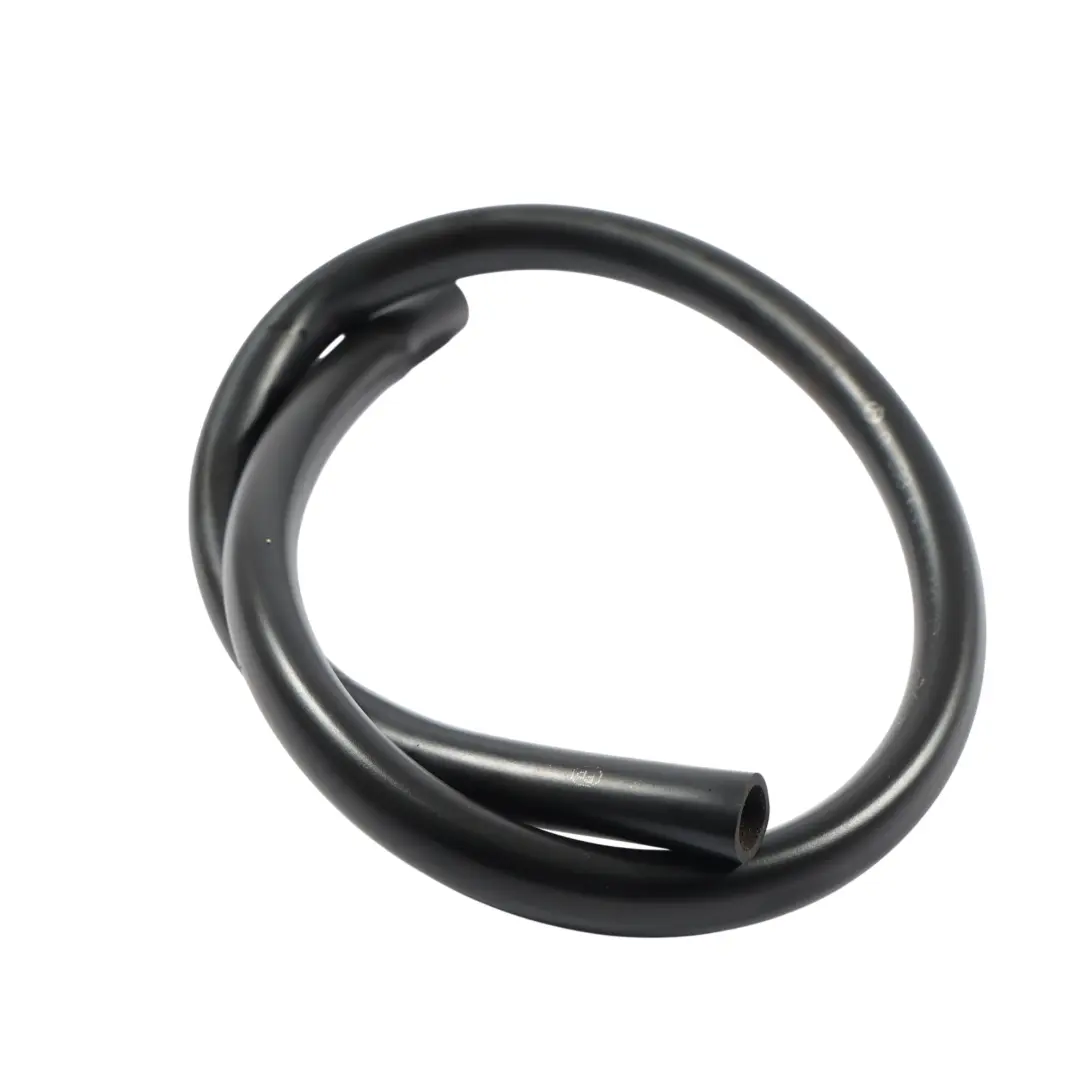 Kraftstofftank Klappe Wasserablass Schlauch für Mercedes W205 W206 W213 mit Teilenummer A2386390000 Mercedes W205 W206 W213 Kraftstofftank Klappe Wasserablass Schlauch - SKU A2386390000 - Teilenummer A2386390000