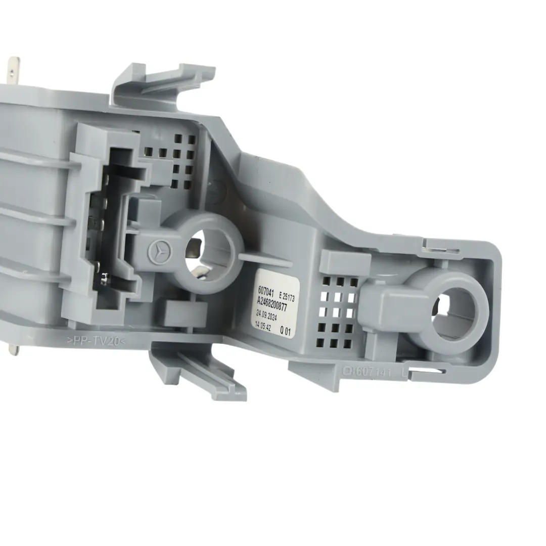 Gniazdo Żarówki Lampy Tylnej Lewe do Mercedes W242 W246 o numerze A2468200877 Mercedes W242 W246 Gniazdo Żarówki Lampy Tylnej Lewe - SKU A2468200877 - Numer Części A2468200877