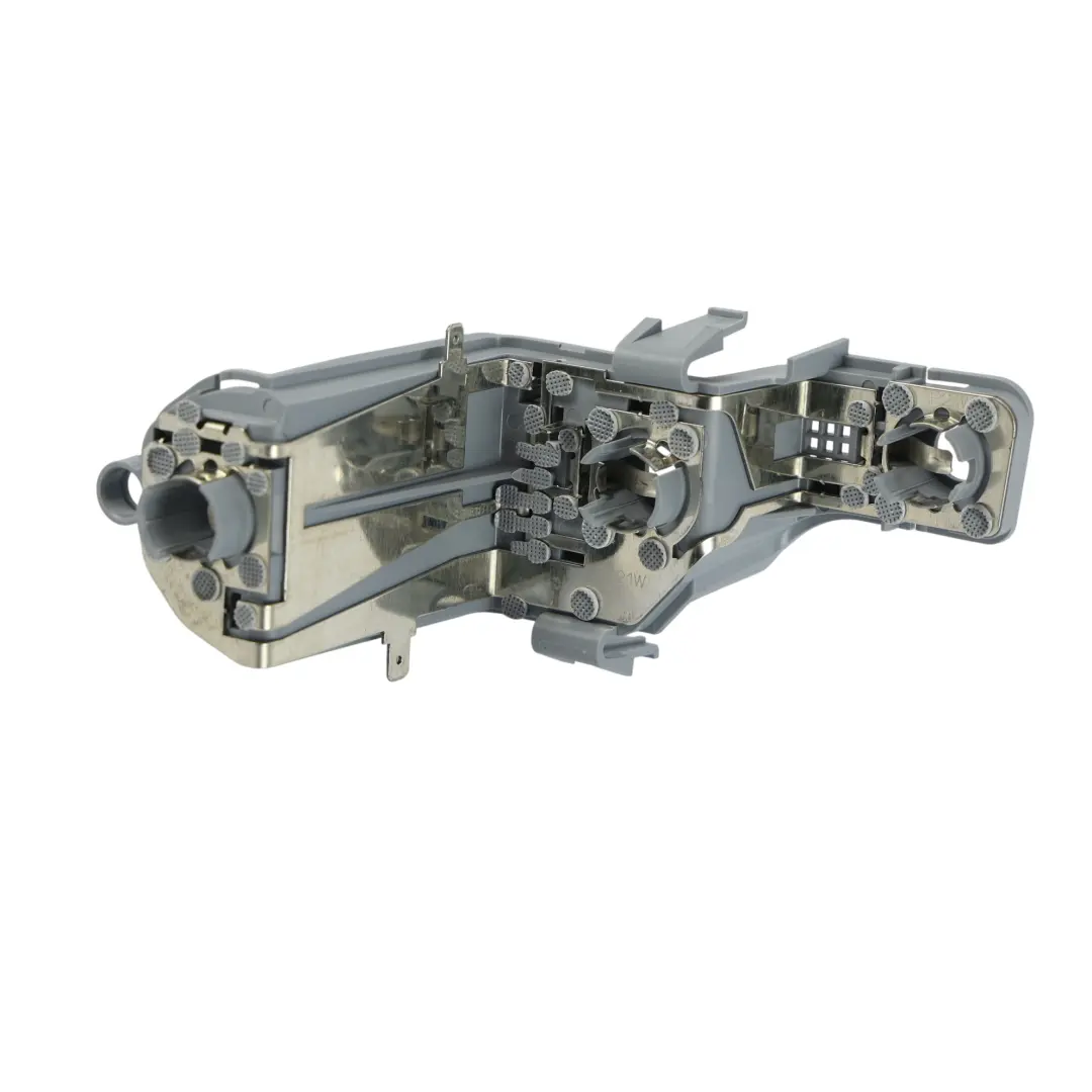 Portalampada Fanale Posteriore Sinistro per Mercedes W242 W246 con numero di parte A2468200877 Mercedes W242 W246 Portalampada Fanale Posteriore Sinistro - SKU A2468200877 - Numero di parte A2468200877