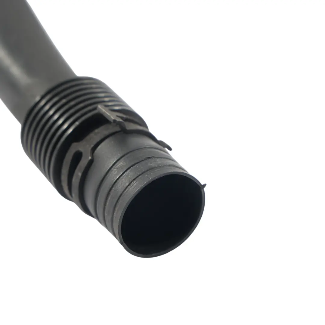 Tubo Aspirazione Aria Turbocompressore per Mercedes W205 con numero di parte A2640902500 Mercedes W205 Tubo Aspirazione Aria Turbocompressore - SKU A2640902500-1 - Numero di parte A2640902500