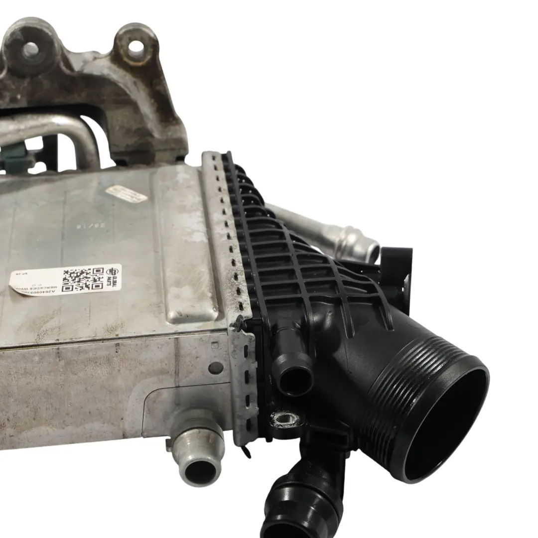 Lade Luft Kühler Mercedes W205 W213 C238 M264 Ladeluftkühler Kühler für mit Teilenummer A2640905300 Lade Luft Kühler Mercedes W205 W213 C238 M264 Ladeluftkühler Kühler - SKU A2640905300-2 - Teilenummer A2640905300
