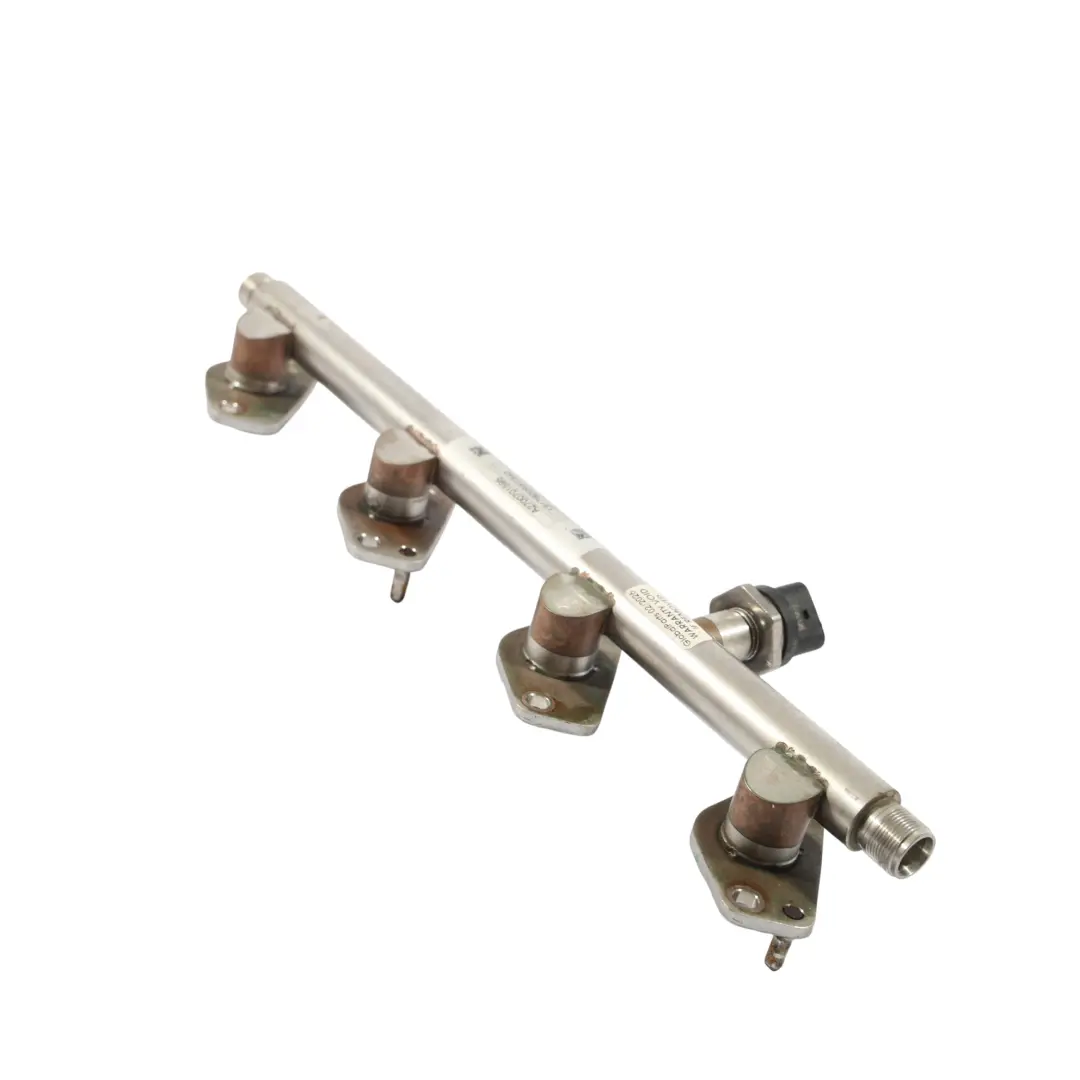 Tuyau De Moulage De Rampe D'Injection De Carburant pour Mercedes W246 à propos du numéro de pièce A2700701095 Mercedes W246 Tuyau De Moulage De Rampe D'Injection De Carburant - SKU A2700701095-1 - Numéro de pièce A2700701095