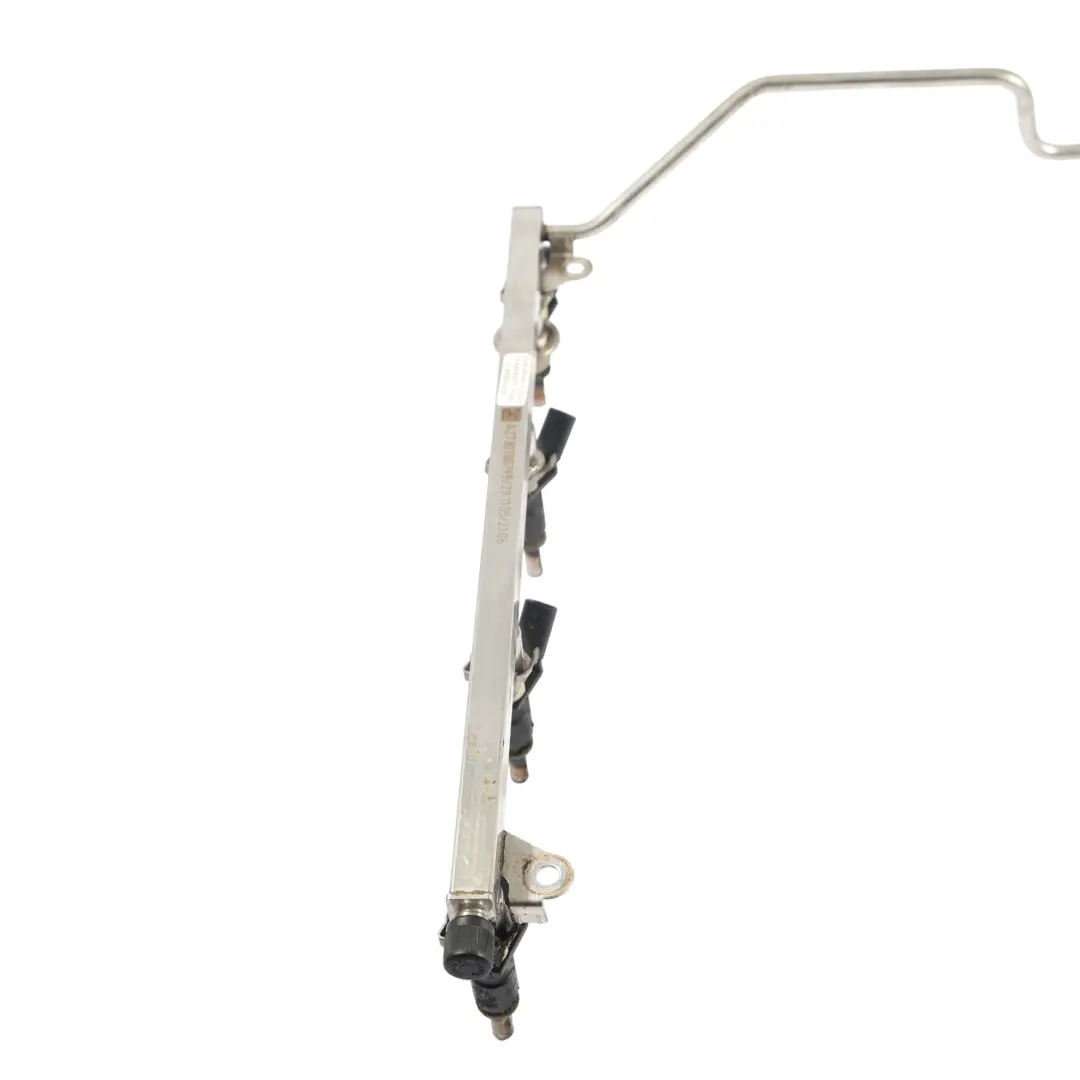 Riel Inyección Combustible Inyectores M273 para Mercedes W221 con número de pieza A2730700795 Mercedes W221 Riel Inyección Combustible Inyectores M273 - SKU A2730700795 - Número de pieza A2730700795