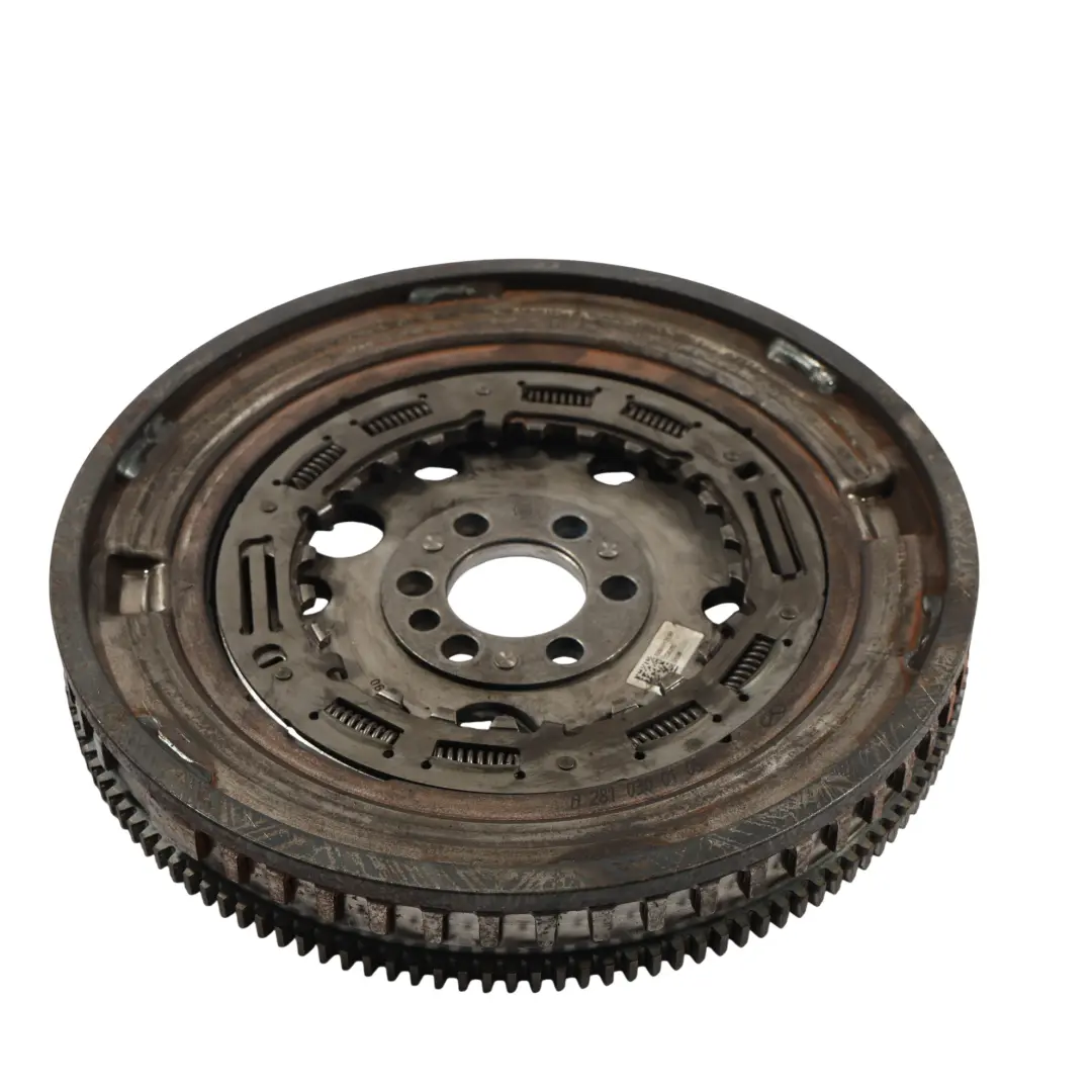 A453 Volant Bimasse pour Smart Fortwo à propos du numéro de pièce A2810300105 Smart Fortwo A453 Volant Bimasse - SKU A2810300105 - Numéro de pièce A2810300105