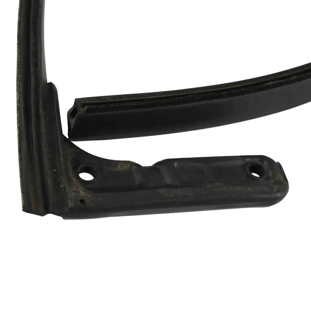 Türschweller Dichtung Gummi Vorne Links für Mercedes mit Teilenummer A4147100098 Mercedes Türschweller Dichtung Gummi Vorne Links - SKU A4147100098 - Teilenummer A4147100098