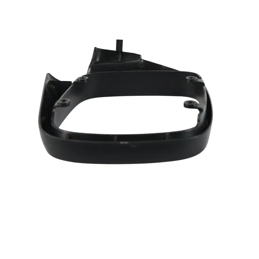 W414 Cadre Rétroviseur Extérieur Latéral Arrière Gauche pour Mercedes à propos du numéro de pièce A4148110060 Mercedes W414 Cadre Rétroviseur Extérieur Latéral Arrière Gauche - SKU A4148110060 - Numéro de pièce A4148110060