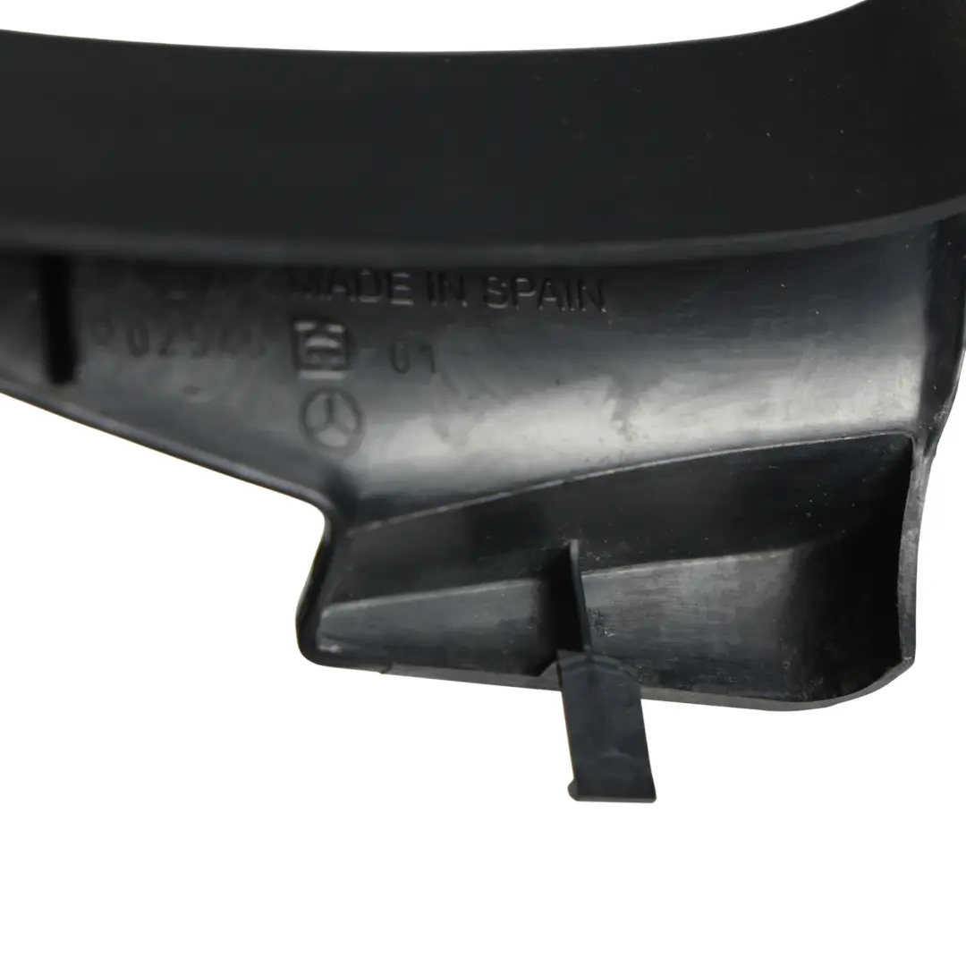 W414 Cadre Rétroviseur Extérieur Latéral Arrière Gauche pour Mercedes à propos du numéro de pièce A4148110060 Mercedes W414 Cadre Rétroviseur Extérieur Latéral Arrière Gauche - SKU A4148110060 - Numéro de pièce A4148110060