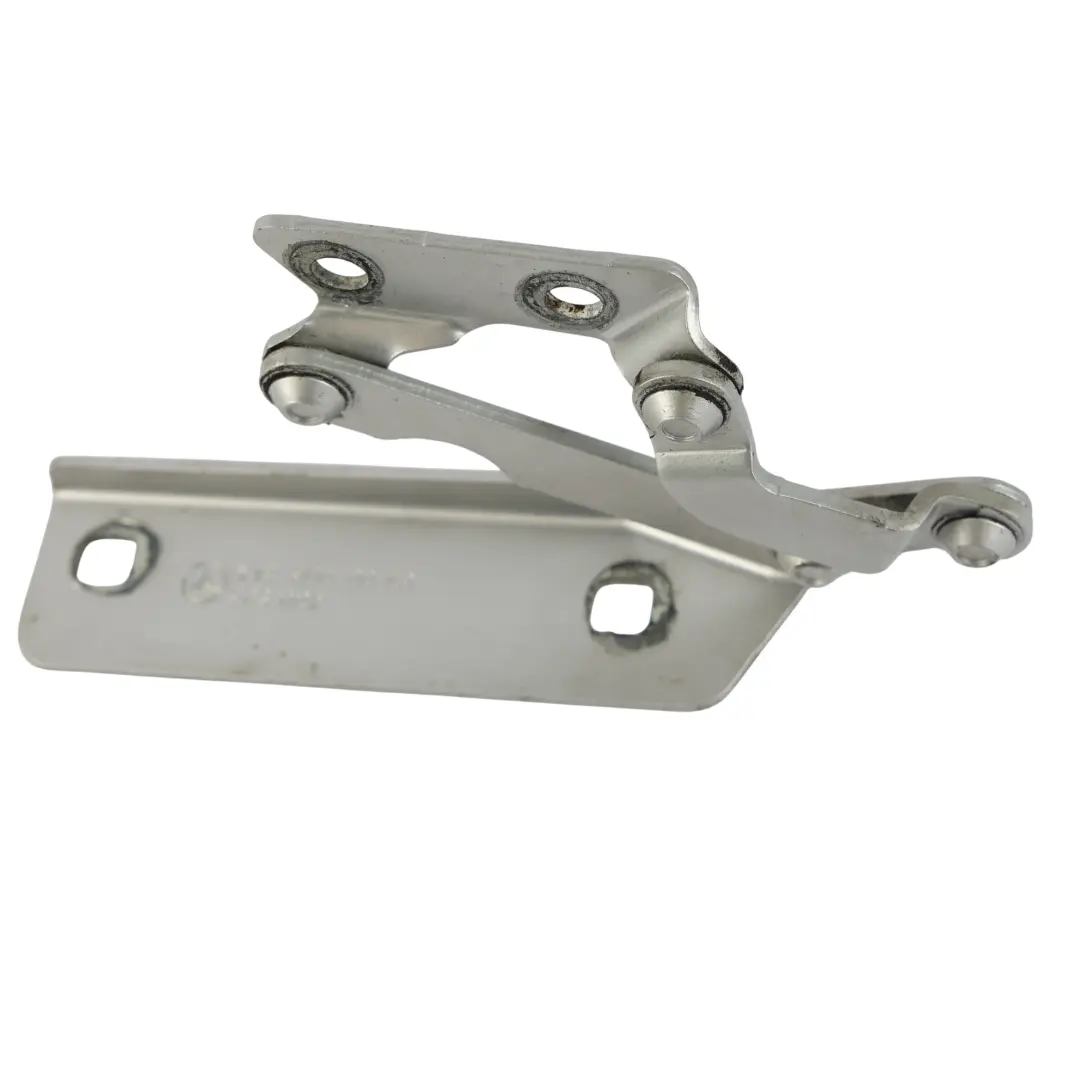 W414 Cerniera Cofano Argento Brillante Anteriore Sinistra per Mercedes con numero di parte A4148800028 Mercedes W414 Cerniera Cofano Argento Brillante Anteriore Sinistra - SKU A4148800028-BRS - Numero di parte A4148800028