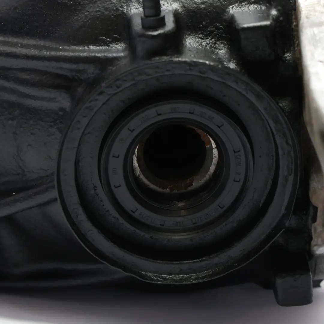 Differenziale Posteriore I=2,93 GARANZIA per Mercedes W447 119 CDI con numero di parte A4473500814 Mercedes W447 119 CDI Differenziale Posteriore I=2,93 GARANZIA - SKU A4473500814 - Numero di parte A4473500814