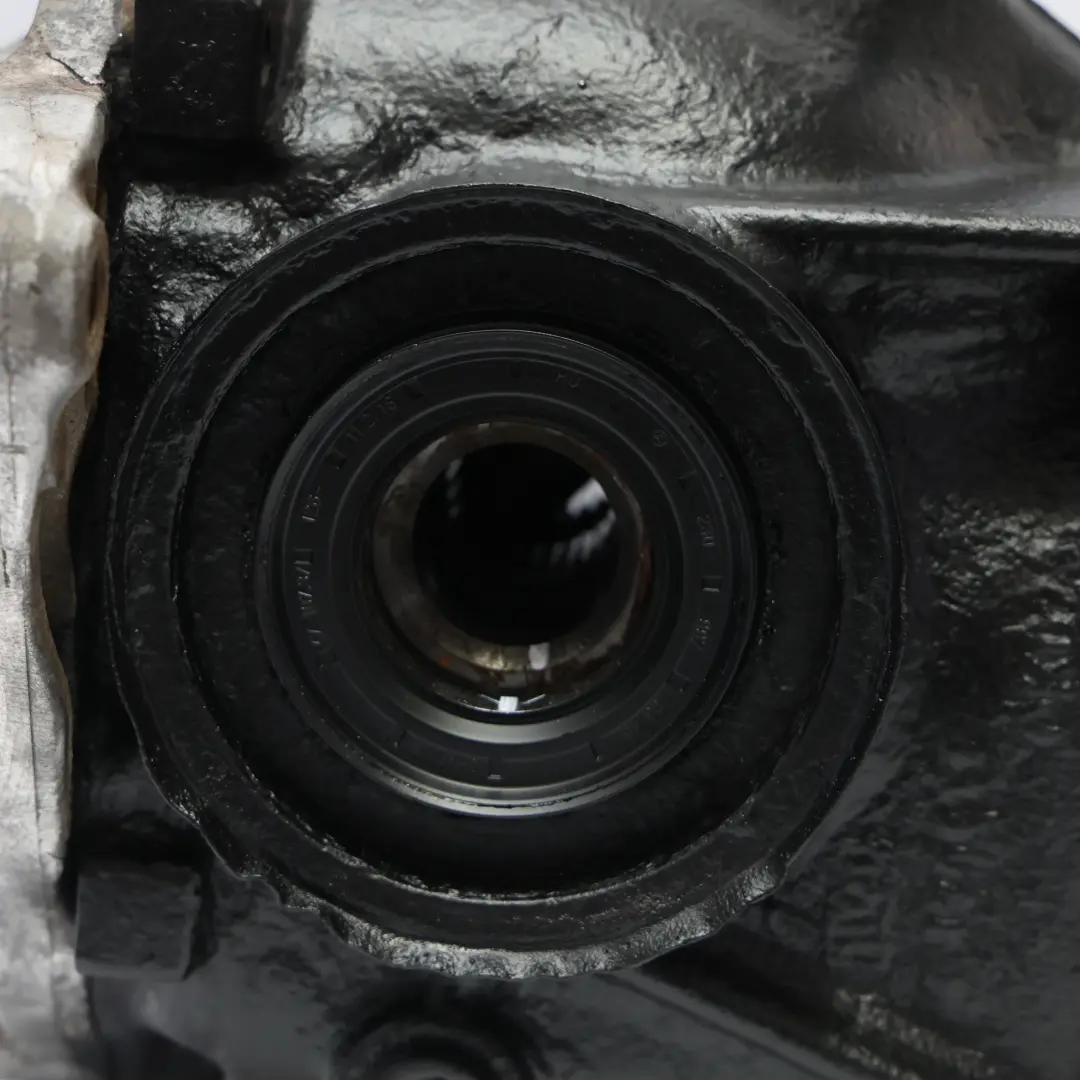 Axle Differential Diff I=2,93 WARRANTY to Mercedes W447 119 CDI Rear with Part number A4473500814 Mercedes W447 119 CDI Rear Axle Differential Diff I=2,93 WARRANTY - SKU A4473500814 - Part number A4473500814