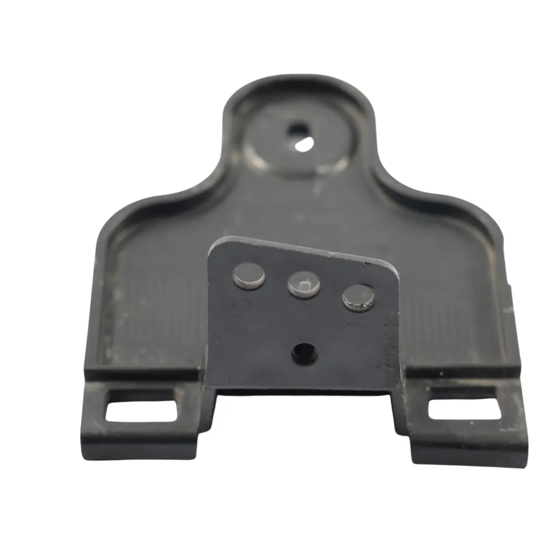 Soporte Antisalpicaduras Delantero Izquierdo para Smart Fortwo 451 con número de pieza A4516260242 Smart Fortwo 451 Soporte Antisalpicaduras Delantero Izquierdo - SKU A4516260242 - Número de pieza A4516260242