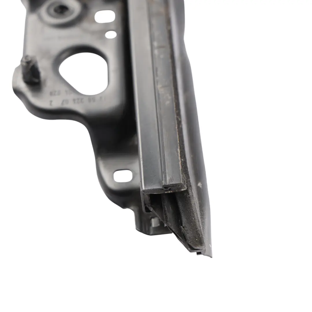 C451 Front Door Guide Rail Window Seal Right O/S to Smart with Part number A4517200215 Smart C451 Front Door Guide Rail Window Seal Right O/S - SKU A4517200215 - Part number A4517200215