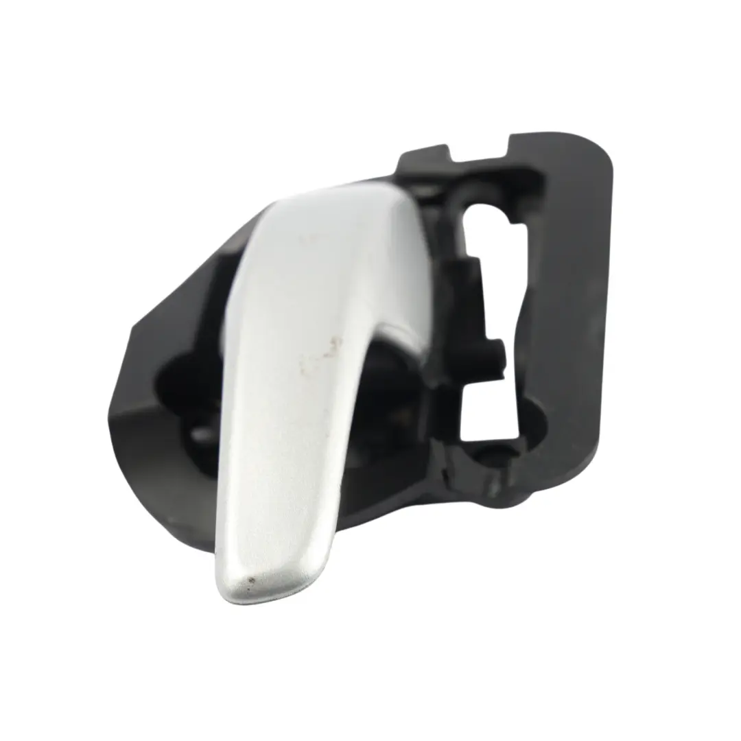 Smart A451 Asidero Interior Puerta Delantera Derecha - SKU A4517600261 - Número de pieza A4517600261