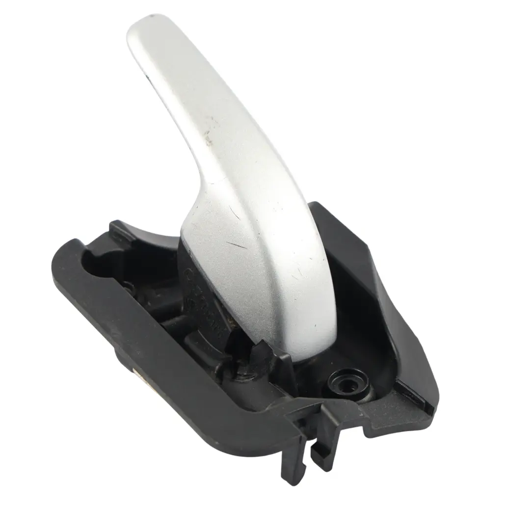 A451 Uchwyt Wewnętrzny Drzwi Prawy Przód do Smart o numerze A4517600261 Smart A451 Uchwyt Wewnętrzny Drzwi Prawy Przód - SKU A4517600261 - Numer Części A4517600261